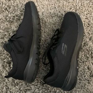 Like new sketchers wide fit air cooled memory foam